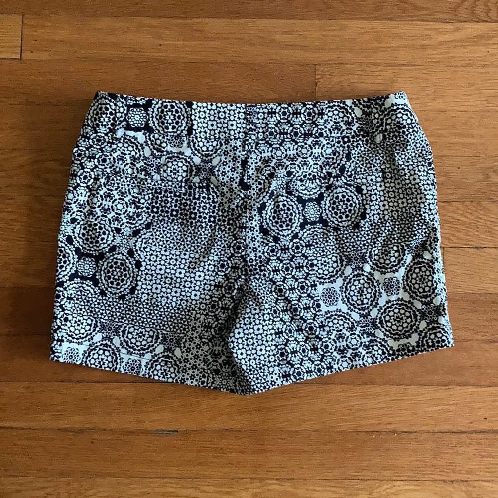Patterned shorts - Picture 2 of 3
